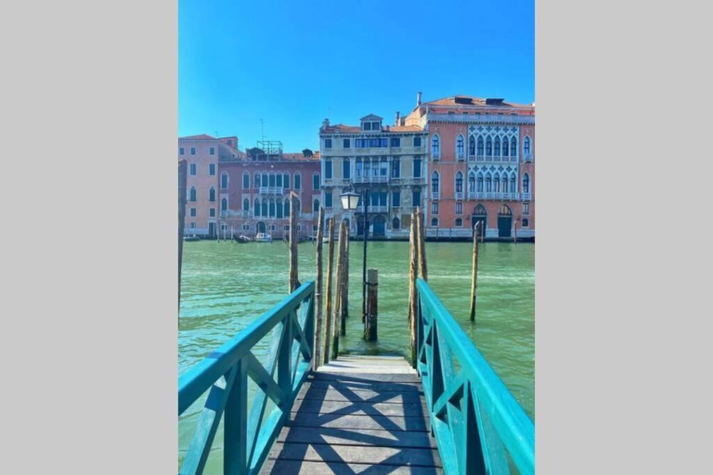 The Glamour Of San Marco Apartment Venesia Bagian luar foto