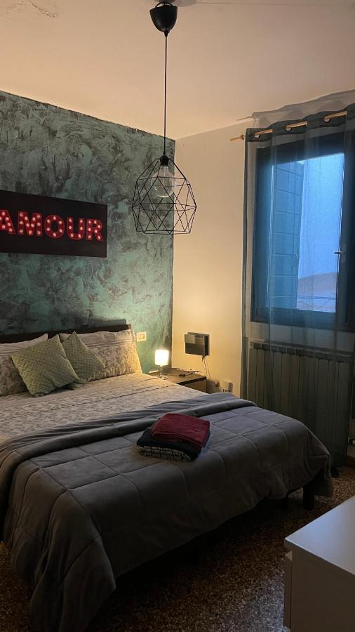 The Glamour Of San Marco Apartment Venesia Bagian luar foto